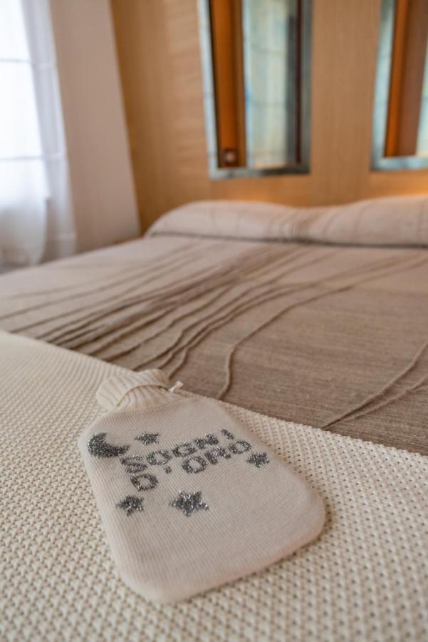 אודינה Hotel Suite Inn מראה חיצוני תמונה